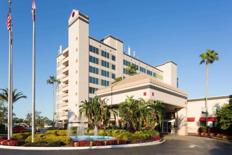 Ramada by Wyndham Kissimmee, ORLANDO, FL